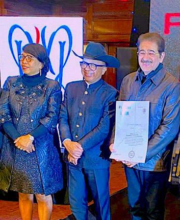 Vice President Of Madagascar Honours Dr. Sandeep Marwah For Four Decades In Creative Arts